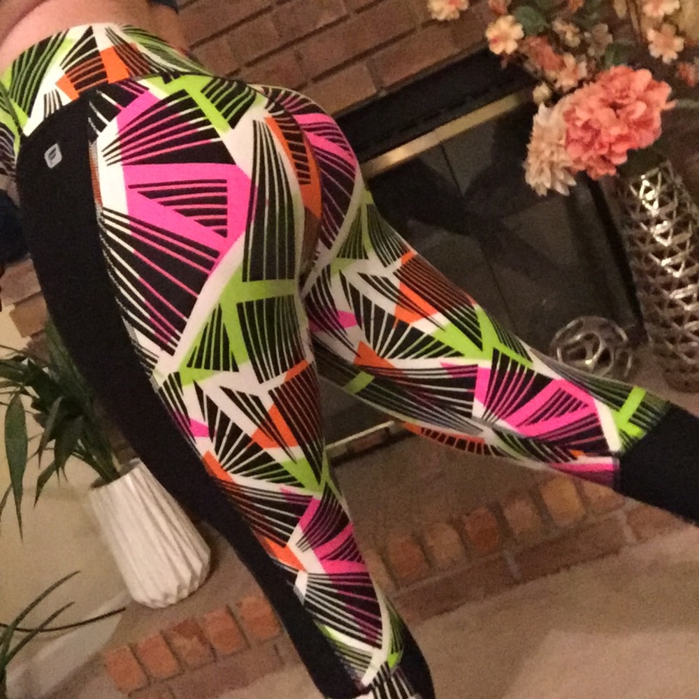 Fabletics capri active yoga legging